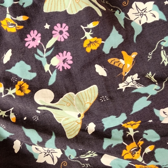 Patagonia Women's Barely Baggies Shorts in the Night Pollinator Moth Floral Med - Picture 5 of 9